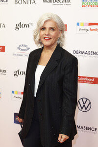 Goldene Bild der Frau 2025 in Hamburg