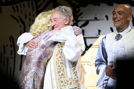 Theaterpremiere 'Der eingebildet Kranke' und 90. Geburtstag von Dieter Hallervorden in Berlin