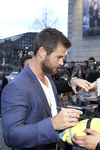 Filmpremiere 'The Huntsman & the Ice Queen' in Hamburg