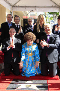 Gina Lollobrigida erhält einen Stern auf dem Hollywood Walk of Fame in Los Angeles