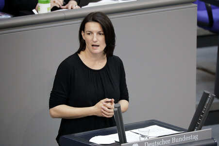 233. Sitzung des Deutschen Bundestages in Berlin