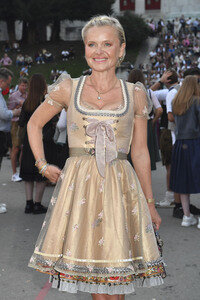 Almauftrieb beim Oktoberfest 2025 in München