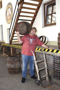 Settermin zum TV-Film 'Bierleichen. Ein Paschakrimi' in Haimhausen