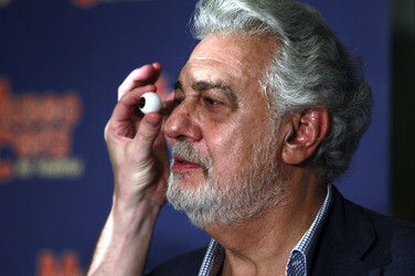Maßnehmen von Placido Domingo im Wachsmuseum von Madrid
