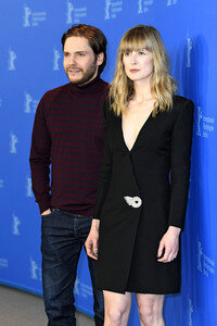 '7 Tage in Entebbe' Photocall, Berlinale 2018