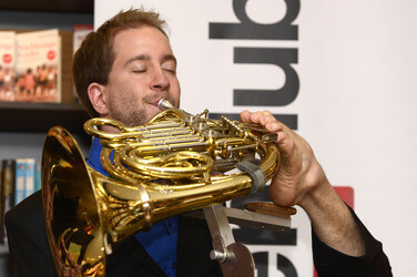 Felix Klieser und Claire Huangci Konzert mit Autogrammstunde in Hannover