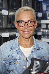 Natascha Ochsenknecht auf der Beauty Messe in Düsseldorf