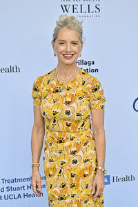 Rape Treatment Center and Stuart House Brunch mit dem Cast von 'The Pitt' in Los Angeles