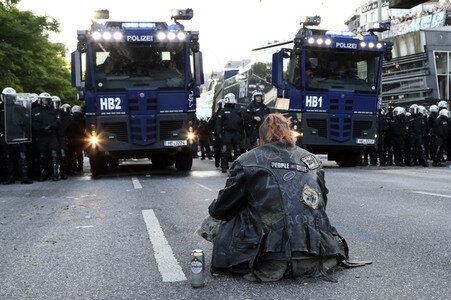 'G20 Welcome to Hell' Demo in Hamburg