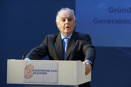 Barenboim-Said-Akademie im Magazin der Staatsoper in Berlin