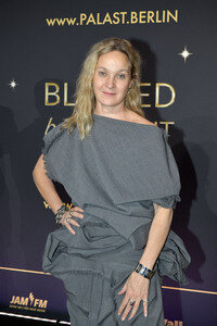 Weltpremiere der 'Blinded by Delight' Grand Show 2025 in Berlin