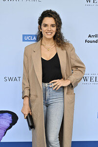 Rape Treatment Center and Stuart House Brunch mit dem Cast von 'The Pitt' in Los Angeles