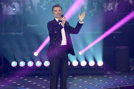 TV-Show 'Silvester-Schlagerbooom 2026 live - Die Wunderlichtershow!' in München