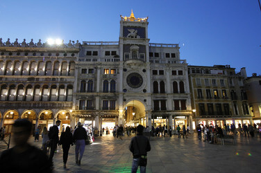 Uhrturm / Torre dell'Orologio