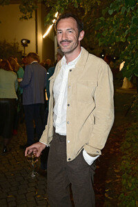 Theaterpremiere 'Der eingebildet Kranke' und 90. Geburtstag von Dieter Hallervorden in Berlin