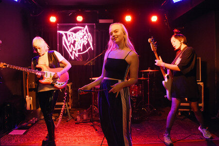 Konzert von Dream Wife in Hannover