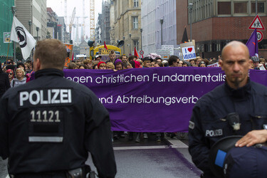 Gegendemonstration zum 'Marsch für das Leben', Berlin