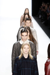 Hien Le Fashion Show, Berlin Fashion Week Autumn-Winter 2014