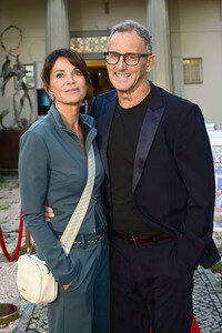 Theaterpremiere 'Der eingebildet Kranke' und 90. Geburtstag von Dieter Hallervorden in Berlin