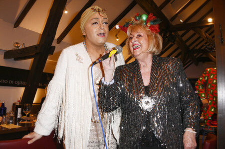 Weihnachts-Soirée mit Julian F. M. Stoeckel in Burg