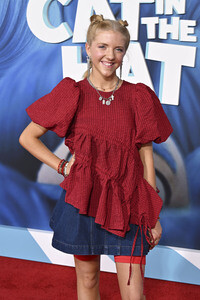 Filmpremiere 'Der Kater mit Hut' in Burbank