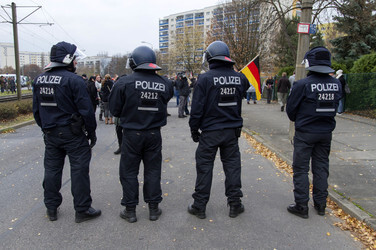 Neonazi-Demo gegen Flüchtlinge, Berlin