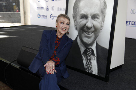 Offizielle Einweihung des Harald-Juhnke-Platzes in Berlin