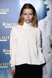 Premiere des 21. Original Roncalli Weihnachtscircus 2025 in Berlin