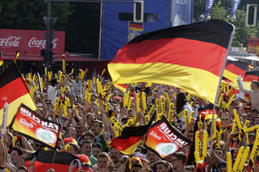 WM-Fanmeile vor dem Spiel Deutschland gegen Portugal, Berlin