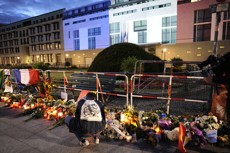 Gedenken an die Opfer des Anschlags von Nizza in Berlin