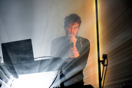 Konzert von Nicolas Jaar in Hamburg