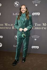 Magical Christmas Ball von LeGer by Lena Gercke in Berlin