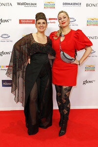 Goldene Bild der Frau 2025 in Hamburg