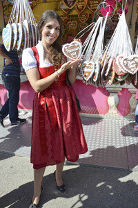 Damen-Wiesn 2015 von Unternehmerin Regine Sixt auf dem Oktoberfest in München