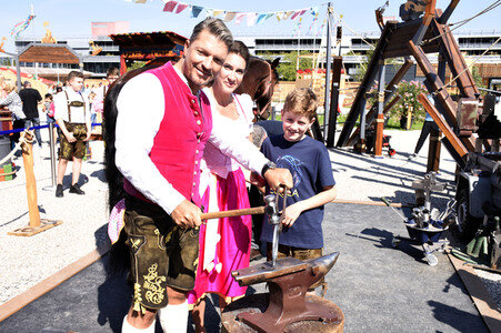 Eröffnung von Equilaland in München