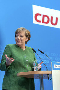 Pressekonferenz mit Angela Merkel und Annegret Kramp-Karrenbauer in Berlin