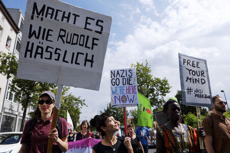 Protest gegen Nazi-Aufmarsch in Berlin