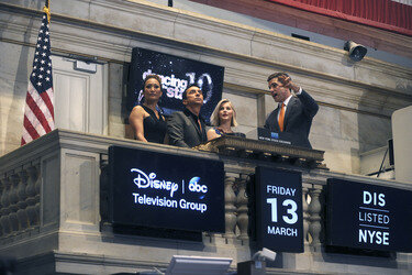 Die 'Dancing with the Stars' Jury läutest die NYST Closing Bell, New York