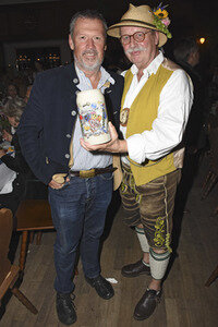 Hofbräu Festzelt Krugvorstellung 2017 in München