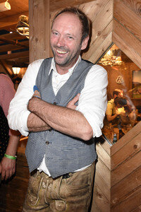 Im Fisch-Bäda Wiesnstadl Festzelt auf dem Oktoberfest 2018 in München