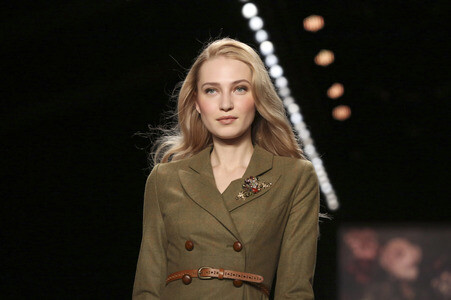 Lena Hoschek Fashion Show auf der Mercedes-Benz Week Autumn/Winter 2016 in Berlin