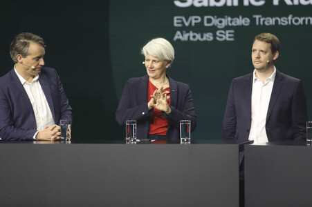 Bühnenpräsentation auf der Hannnover Messe 2026