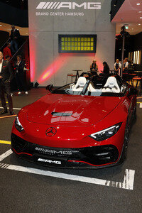 Grand Opening des AMG Brand Center Hamburg