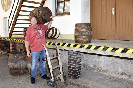 Settermin zum TV-Film 'Bierleichen. Ein Paschakrimi' in Haimhausen