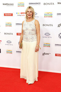 Goldene Bild der Frau 2025 in Hamburg