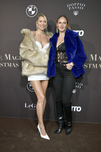 Magical Christmas Ball von LeGer by Lena Gercke in Berlin
