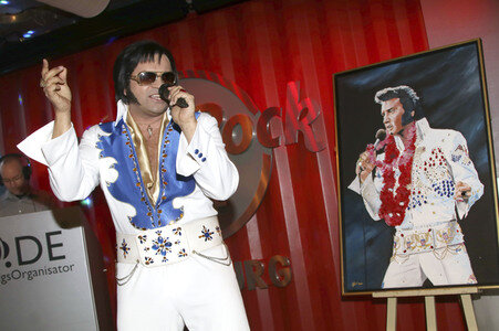 Shelvis im Hard Rock Cafe Hamburg