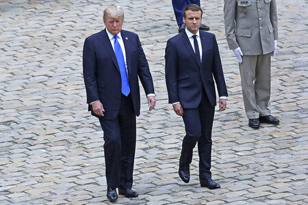 Präsident Macron und Präsident Trump am Les Invalides in Paris