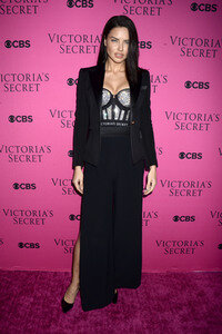 Victoria's Secret Fashion Show Viewing Party 2017 in  New York